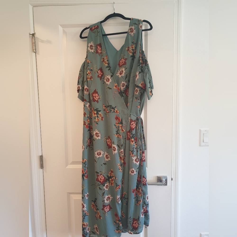 Elegant plus size dress